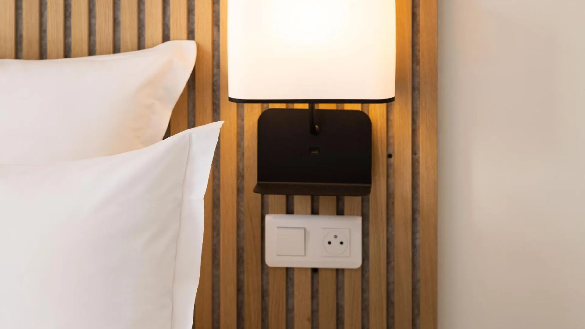 ***  Hotel Korner Montparnasse Paris France